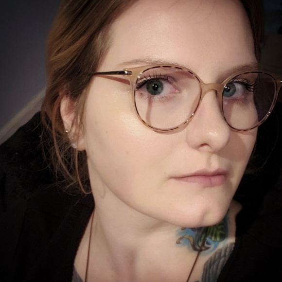 Meet your Posher, Corragan - Picture 1 of 3